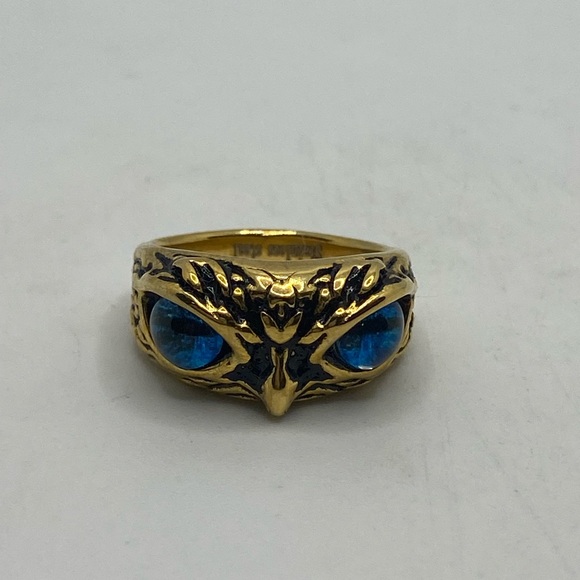 Vintage Bird of Prey Golden Stainless Steel Ring - Picture 5 of 6